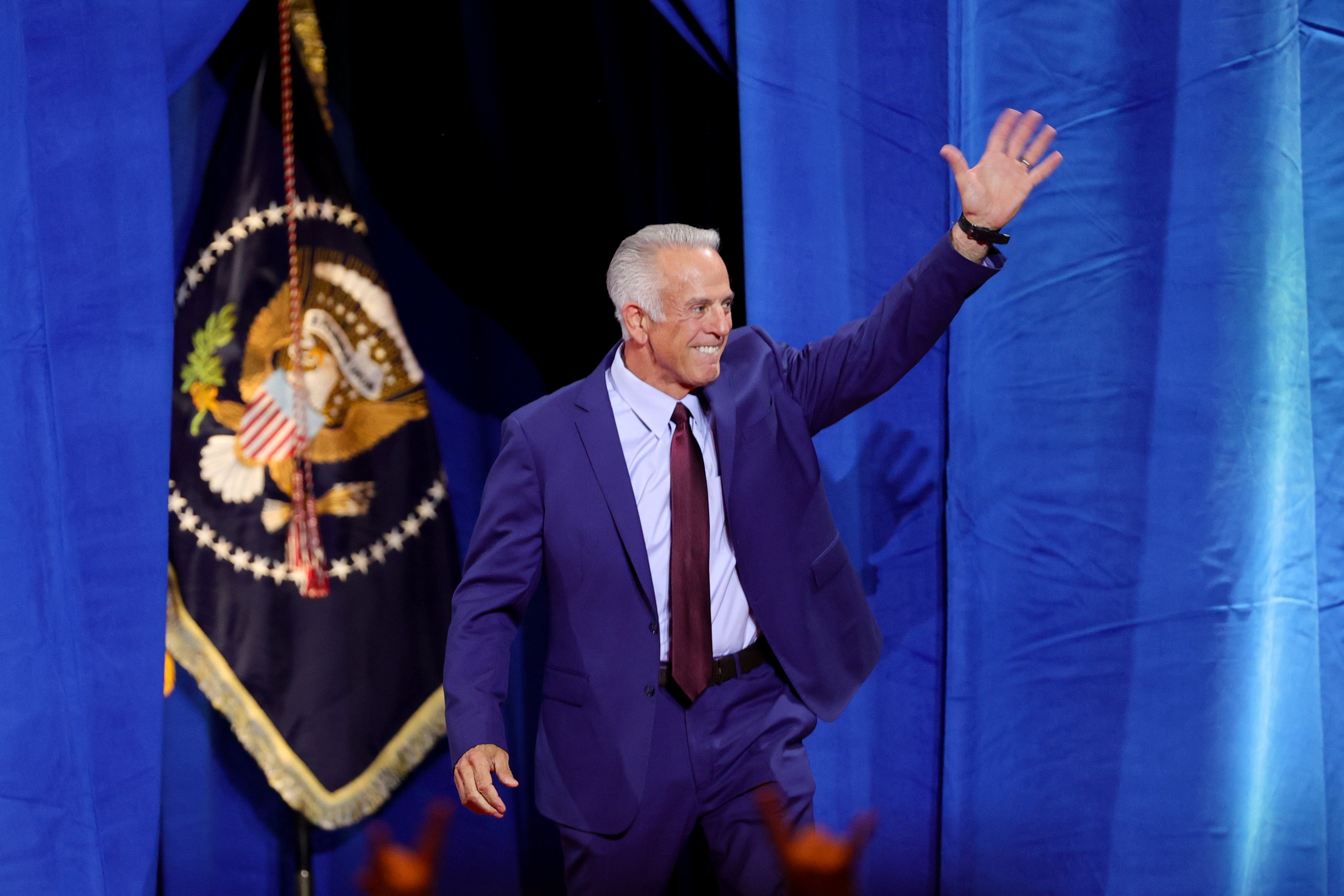 A GOP Governor Had To Tell A Trump Crowd To Stop Booing A Fallen Officer In An Awkward Moment — image 8