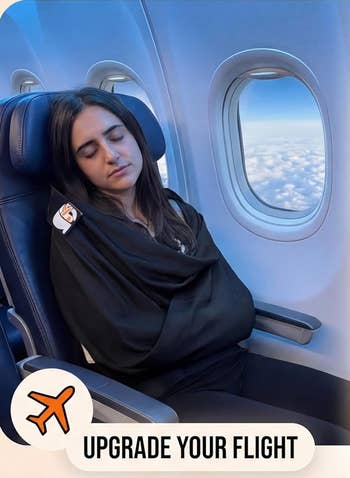 20 Things That’ll Make An Airplane Middle Seat Feel Almost Comfortable — image 5