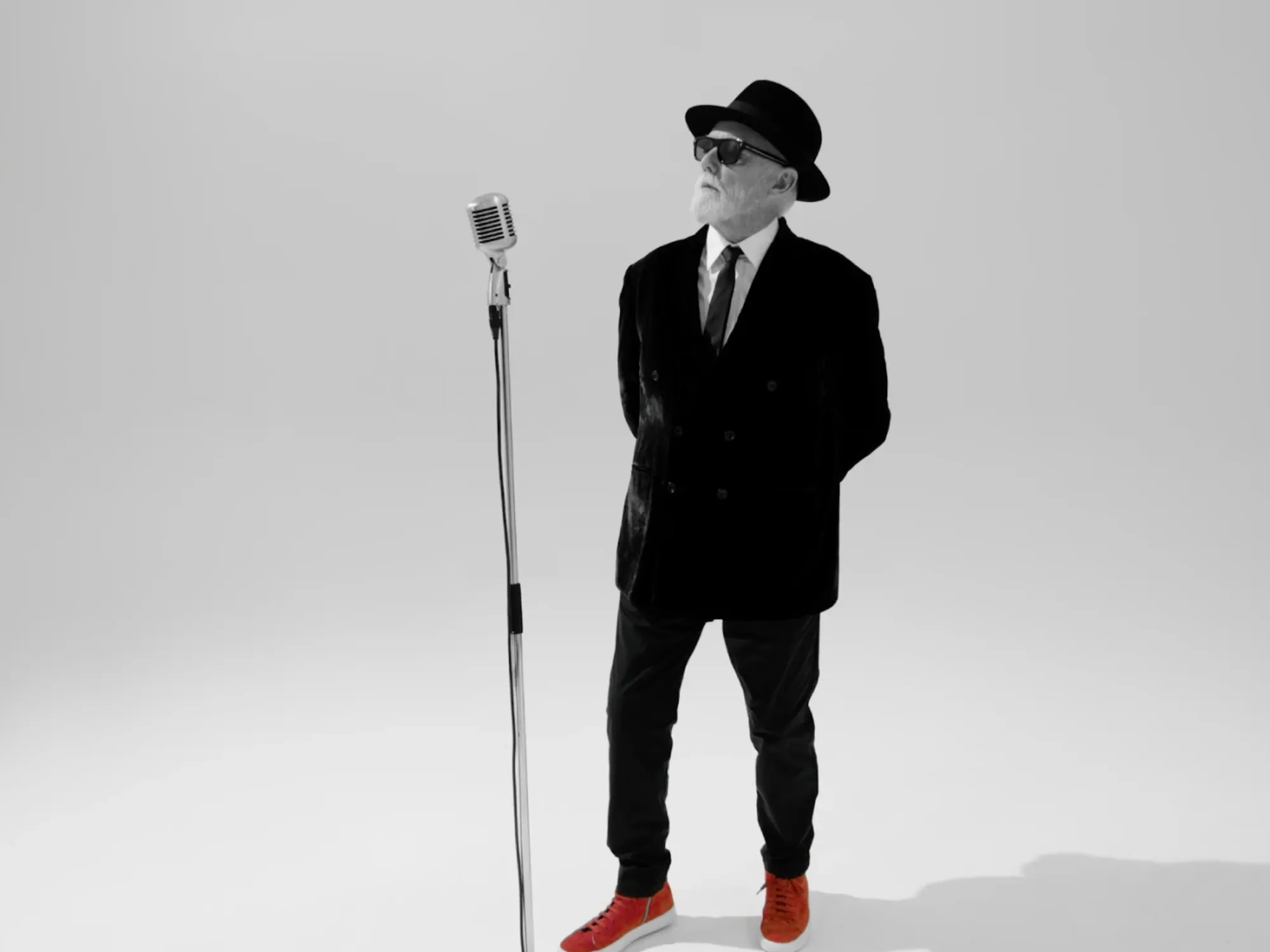 Queen’s Roger Taylor Debuts Romantic Single ‘I See You Now’ — image 3