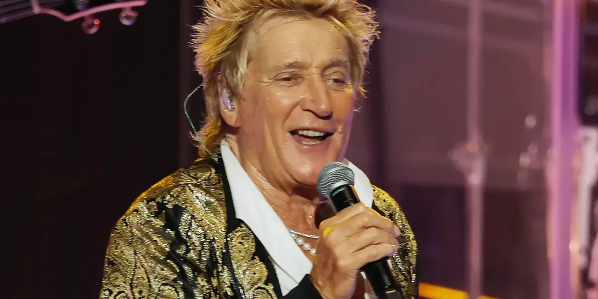 Rod Stewart Undergoes Successful Heart Procedure, Cancels Tour Dates to Recover — image 1