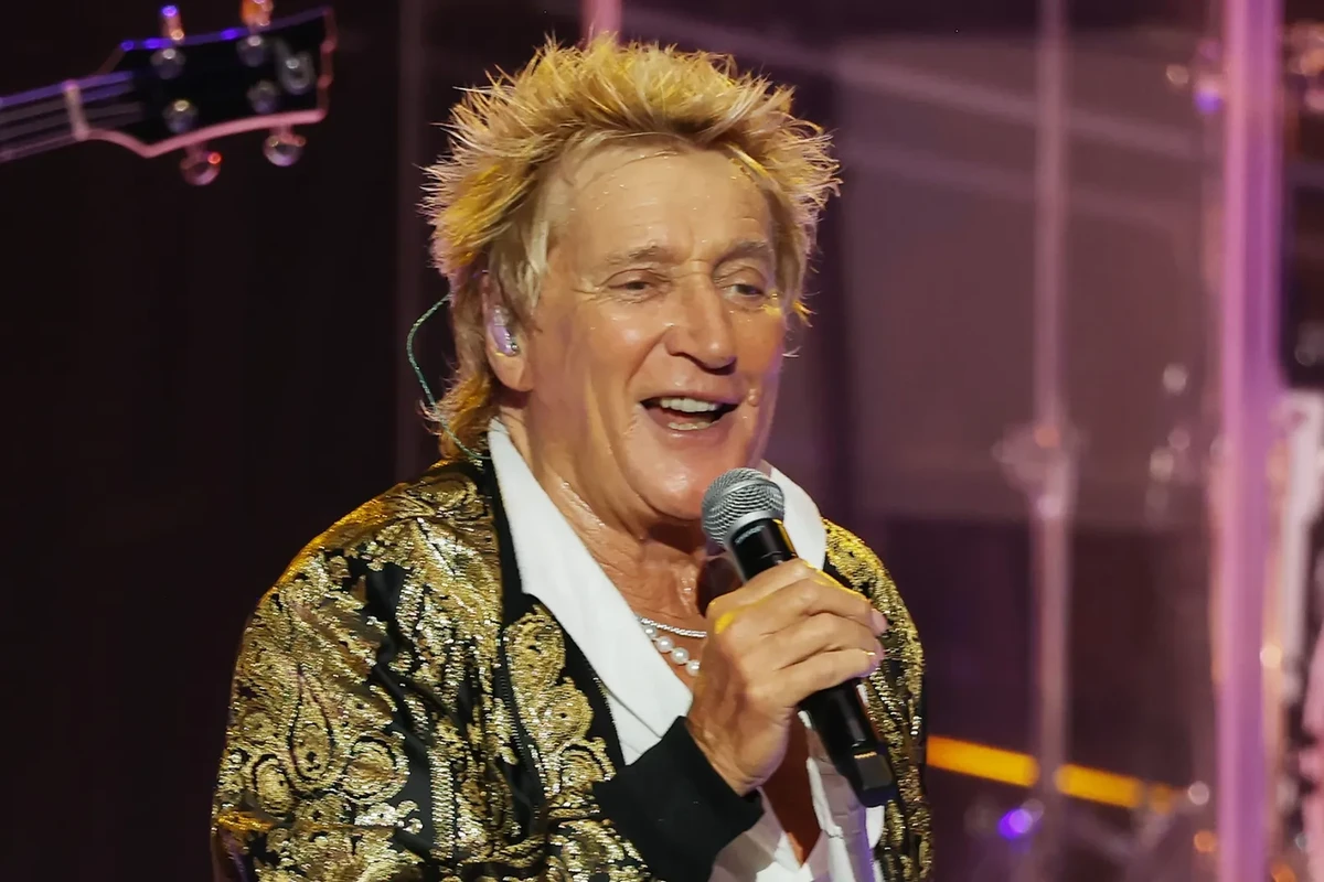 Rod Stewart Undergoes Successful Heart Procedure, Cancels Tour Dates to Recover — image 6