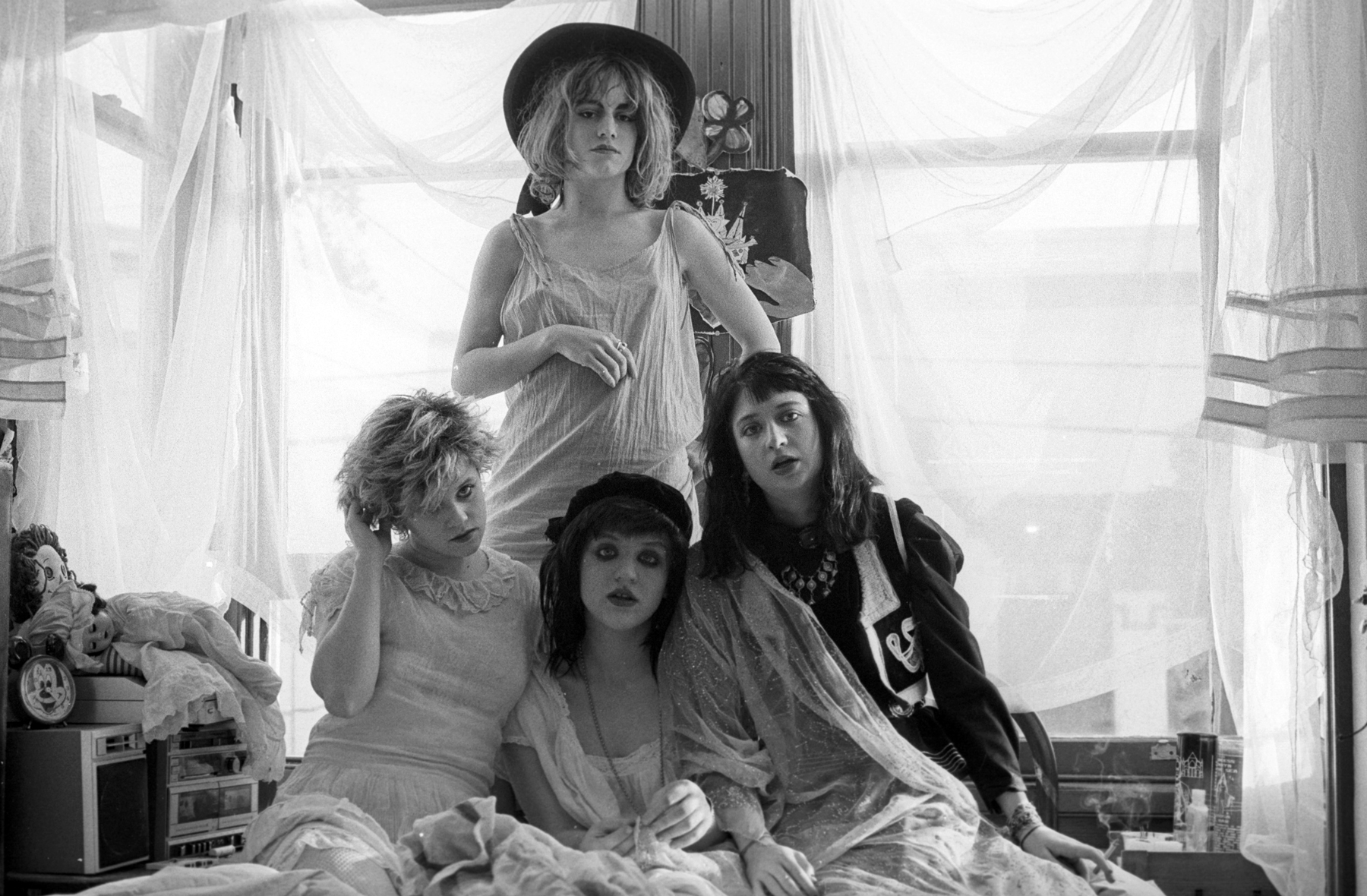 Read Courtney Love’s Personal Tribute to ‘True Friend’ Jennifer Finch — image 7