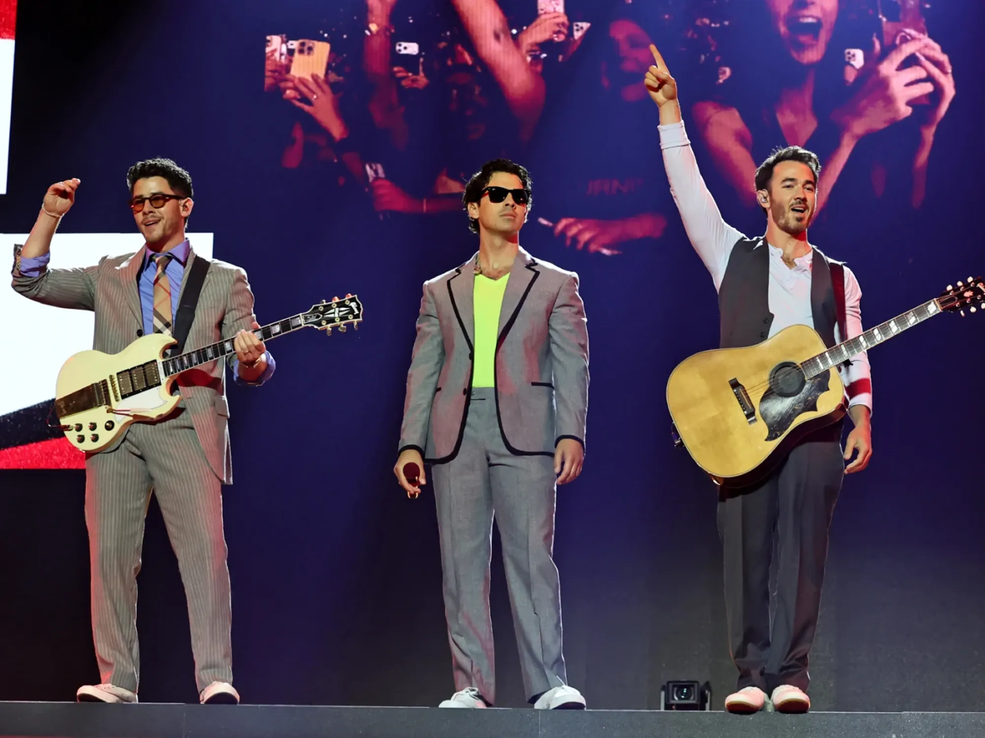 Watch Jonas Brothers Debut New Single ‘Listen When Sad’ Live at Madison Square Garden — image 3