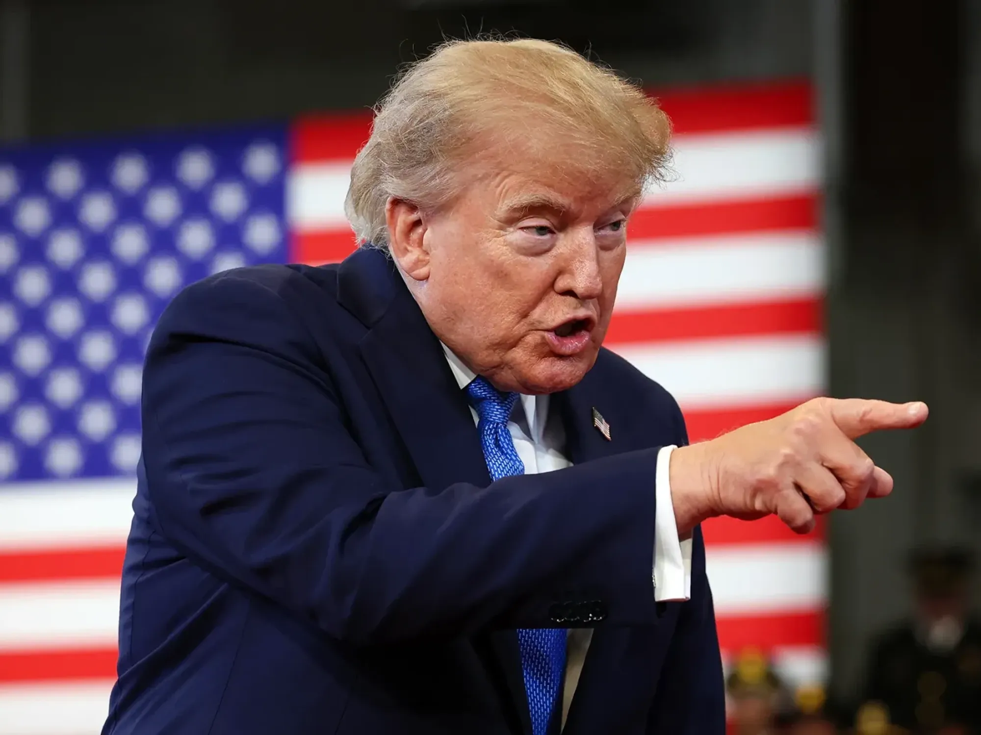Trump Threatens to Rename Lake Ontario ‘Lake America’ Amid New Canadian Trade War — image 3