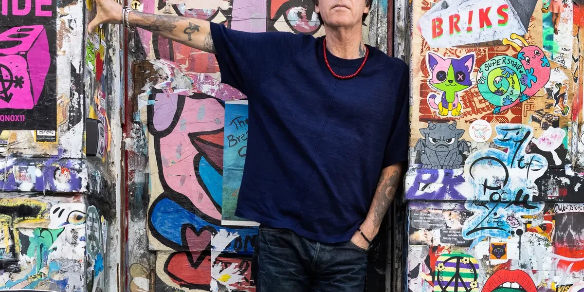 Johnny Marr Finds Defiance in Idealism on New Single â€˜Itâ€™s Timeâ€™