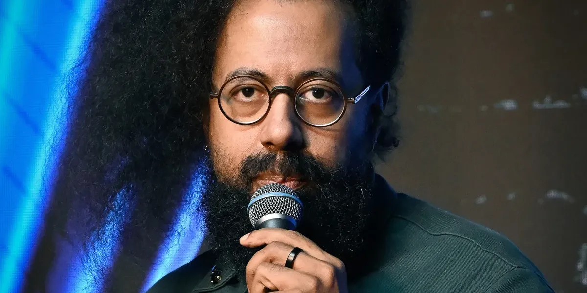 Reggie Watts: Festivals Remove Comedian, â€˜Comedy Bang! Bang!â€™ Drops Theme Song