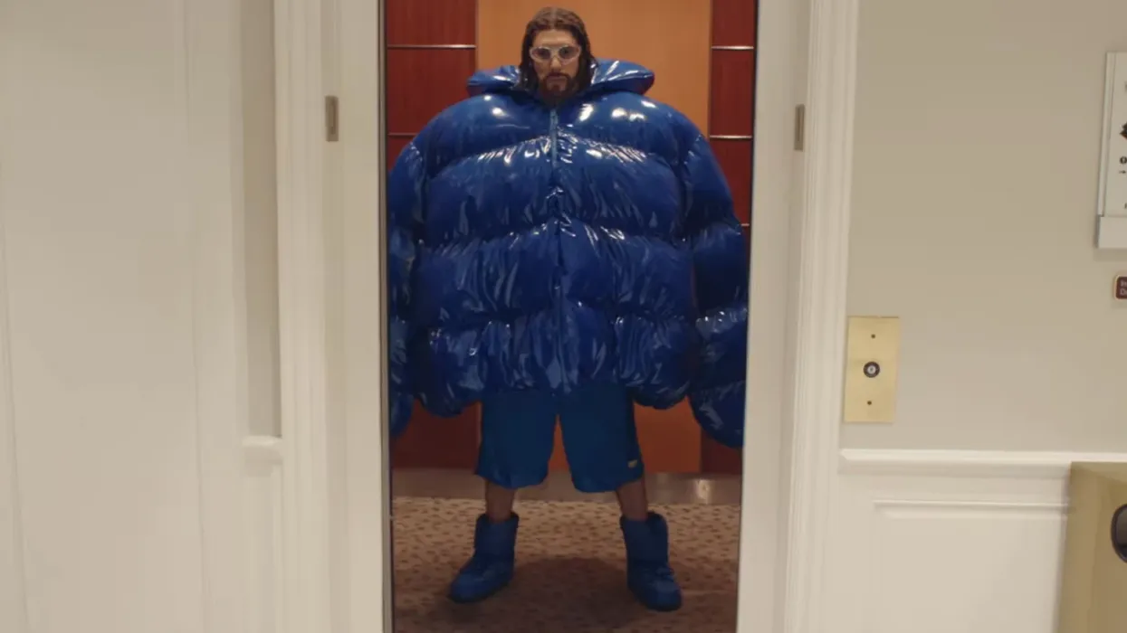 Ali G Is Ready to Do Every Viral TikTok Trend — Including ASMR — in ‘Who Iz I?’ Trailer — image 4