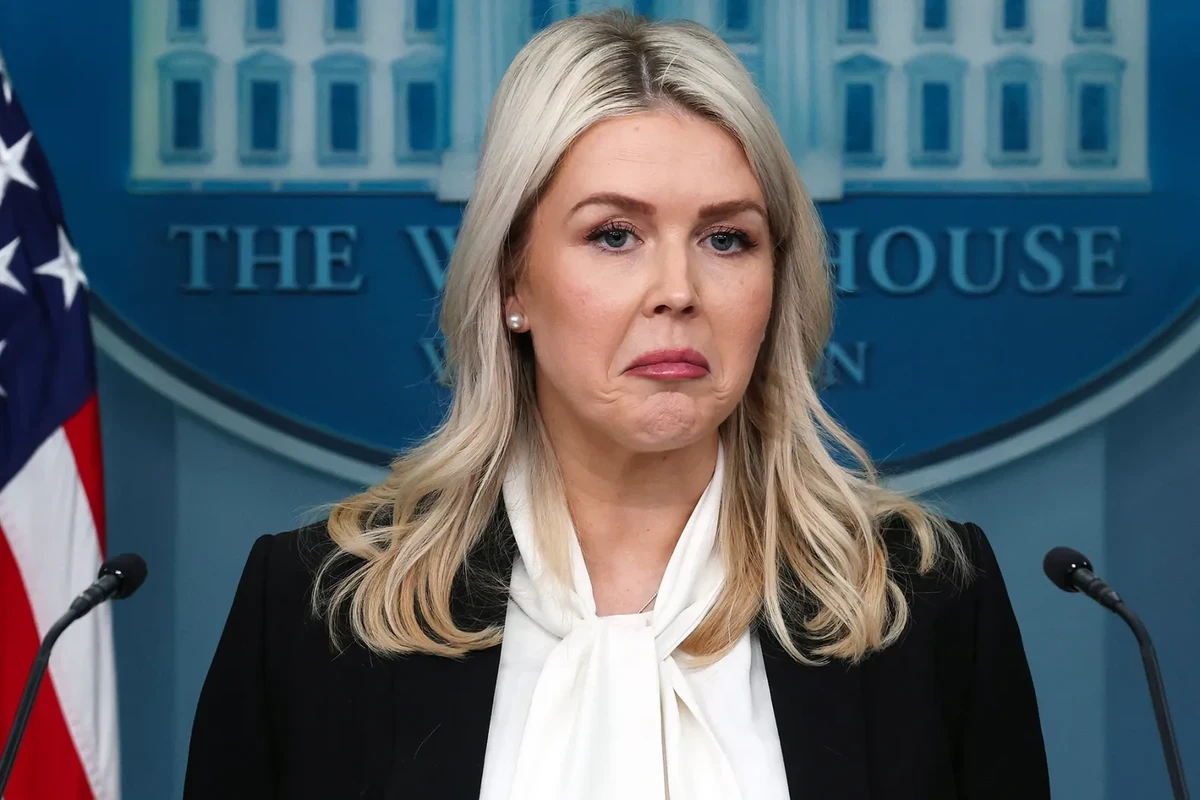 Goodbye Karoline: A Look Back At The Press Secretary’s Worst Podium Moments — image 6