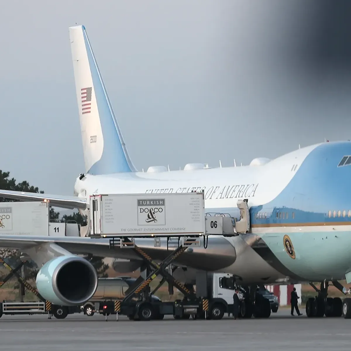 Netflix Rolls Out Trump-in-Catering-Truck Doc Faster Than President Can Order McDonald’s — image 2