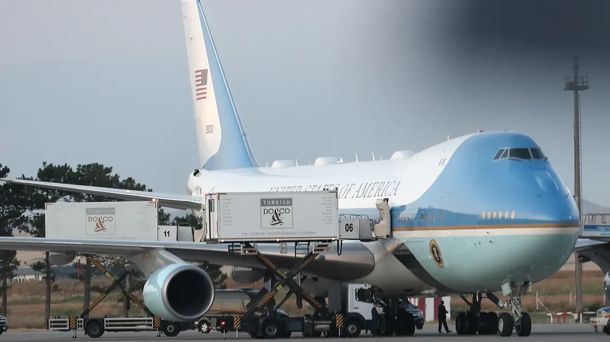 Netflix Rolls Out Trump-in-Catering-Truck Doc Faster Than President Can Order McDonald’s — image 4