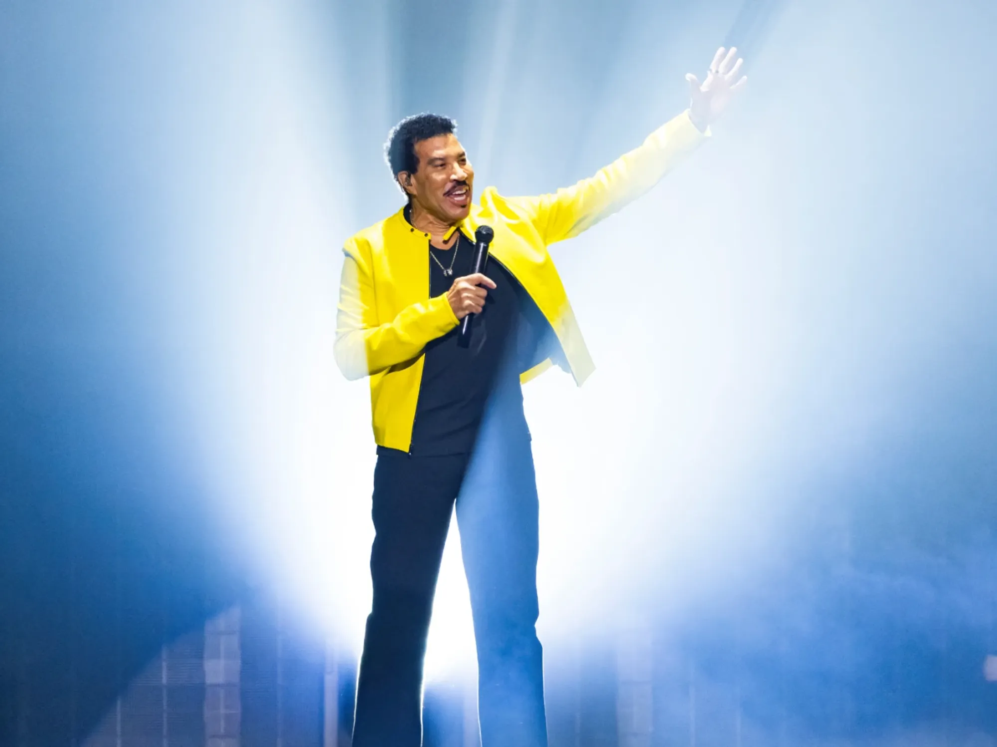 Lionel Richie Hospitalized After St. Louis Concert — image 3