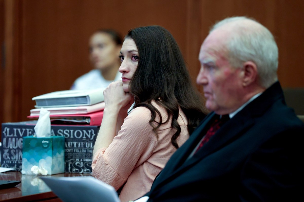 Lindsay Clancy’s Lawyer Asks Trump to ‘Consider’ Pardon After Mistrial — image 6