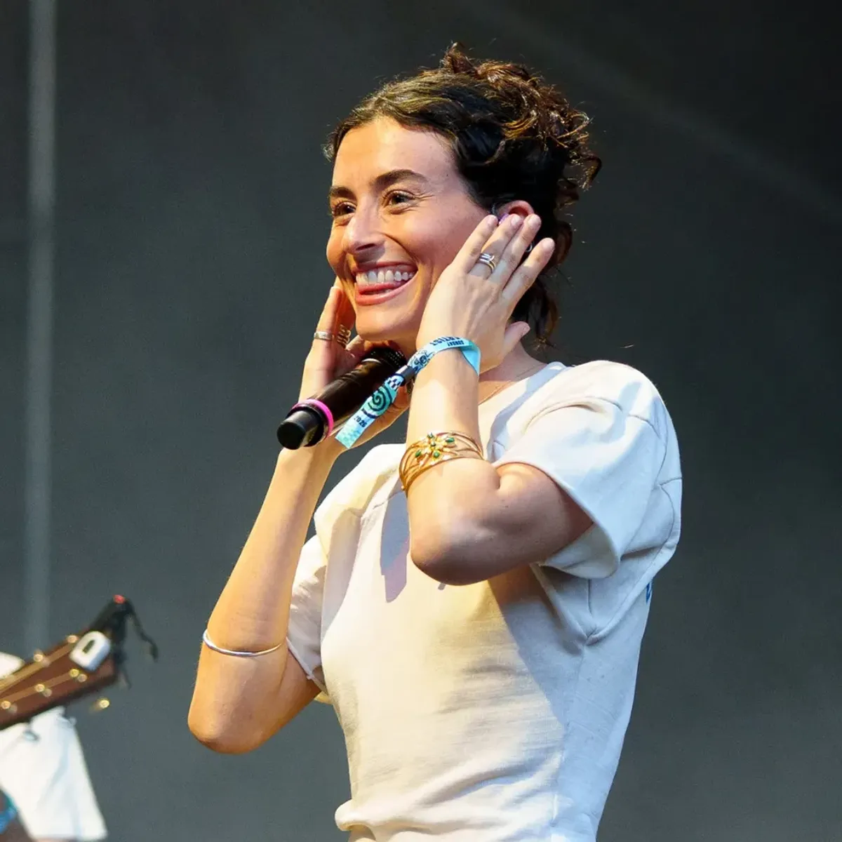 Why Is the Entire Internet Talking About Stella Lefty? — image 2