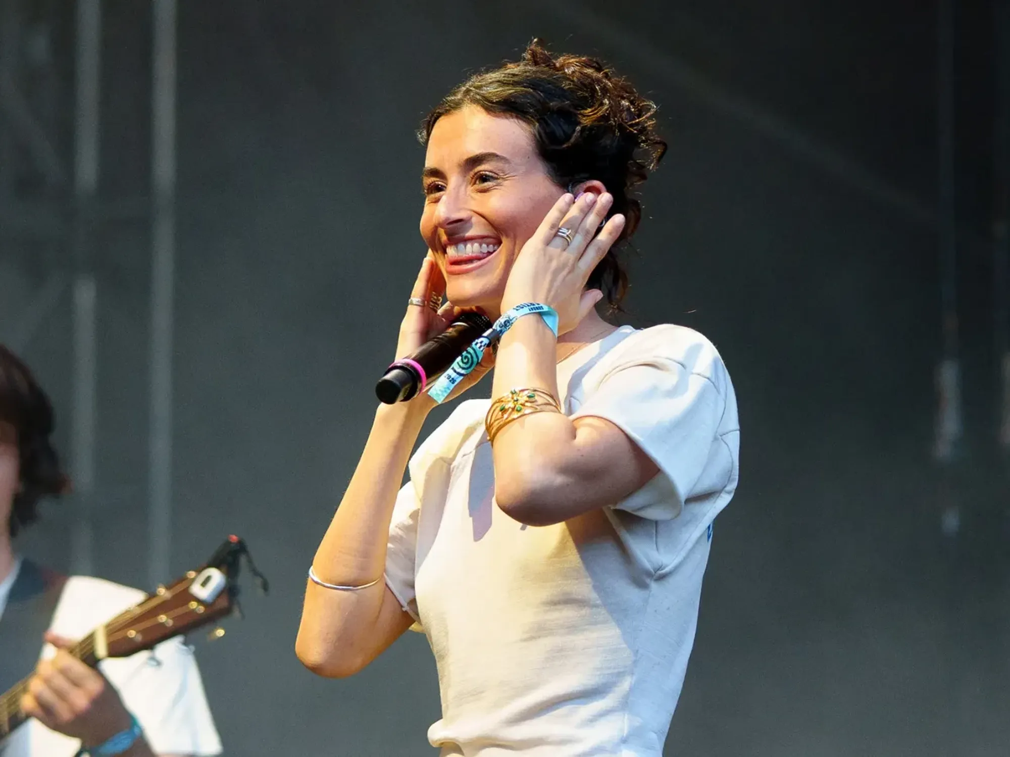Why Is the Entire Internet Talking About Stella Lefty? — image 3