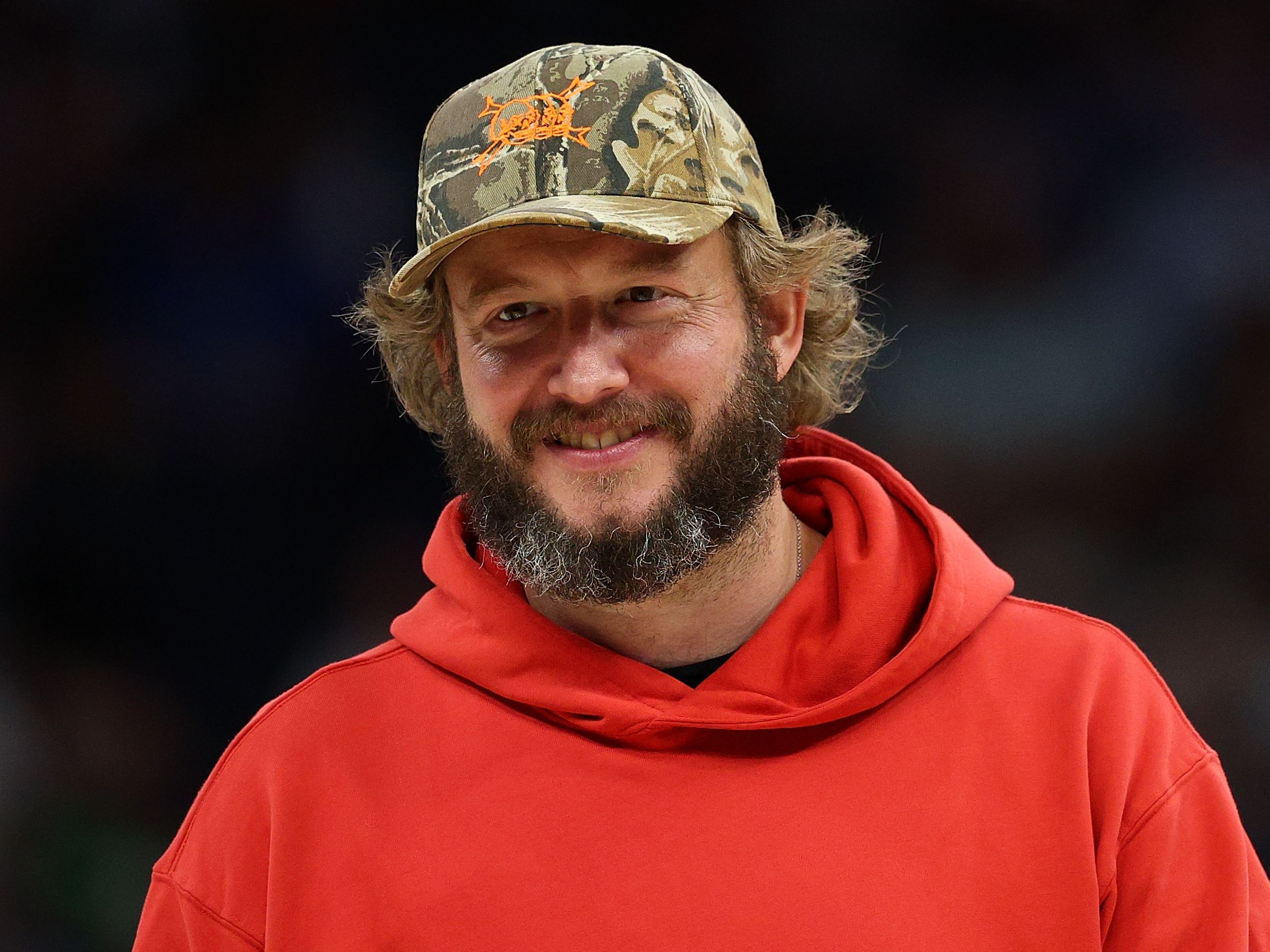 Bon Iver Made a Jingle for a Local Bar’s Meatloaf Dippers — image 2