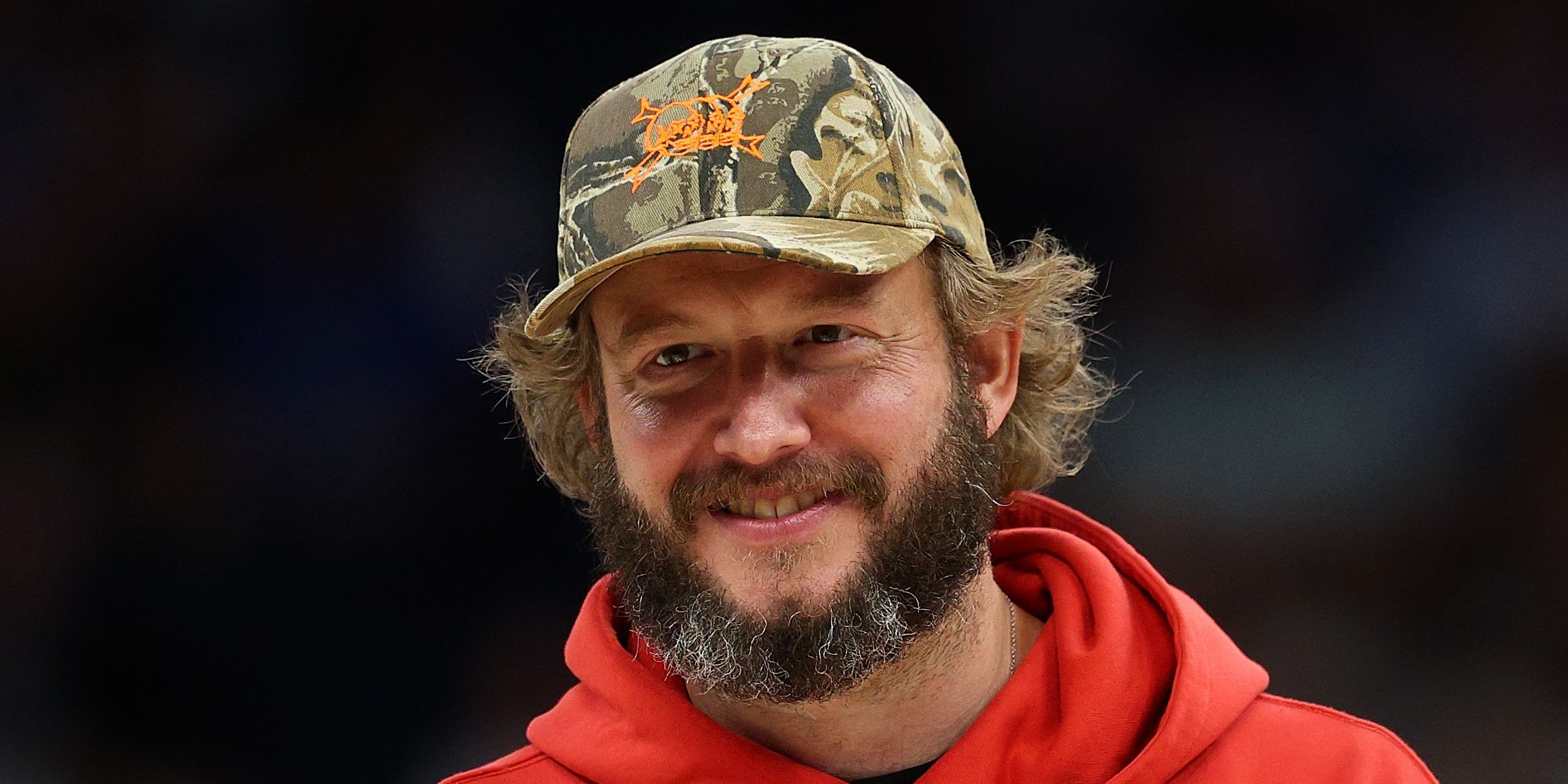 Bon Iver Made a Jingle for a Local Bar’s Meatloaf Dippers — image 5