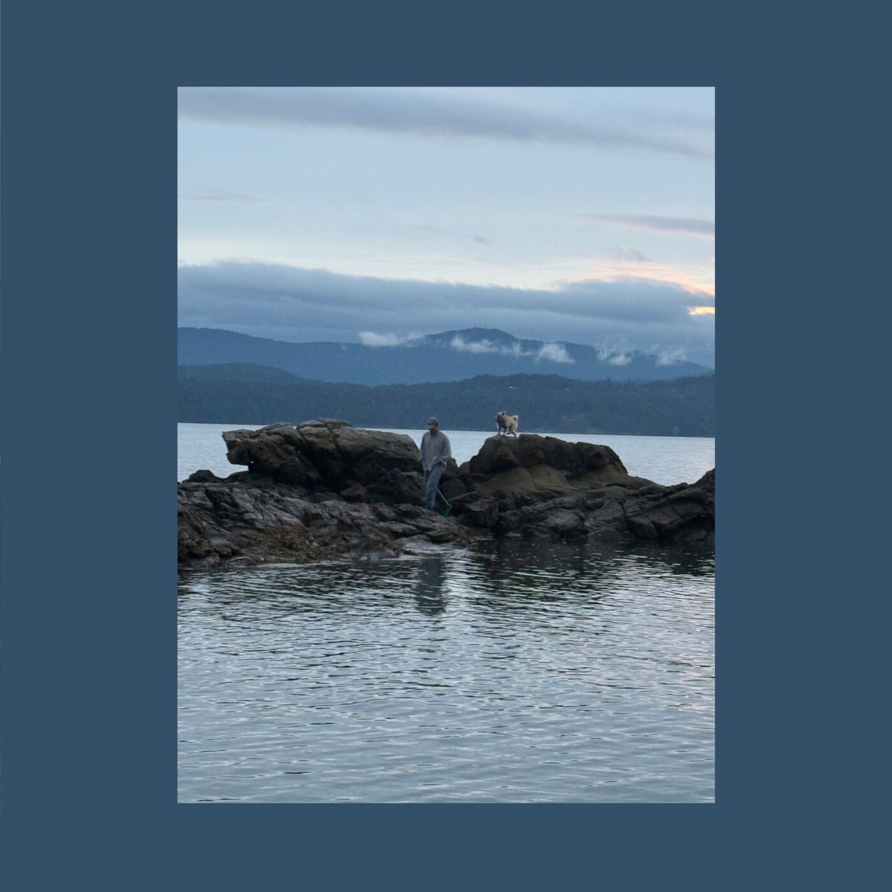 Mac DeMarco: Dog on the Rock / Seven Off the Two / Seaplane Dog / The View from Tian Tan — image 3