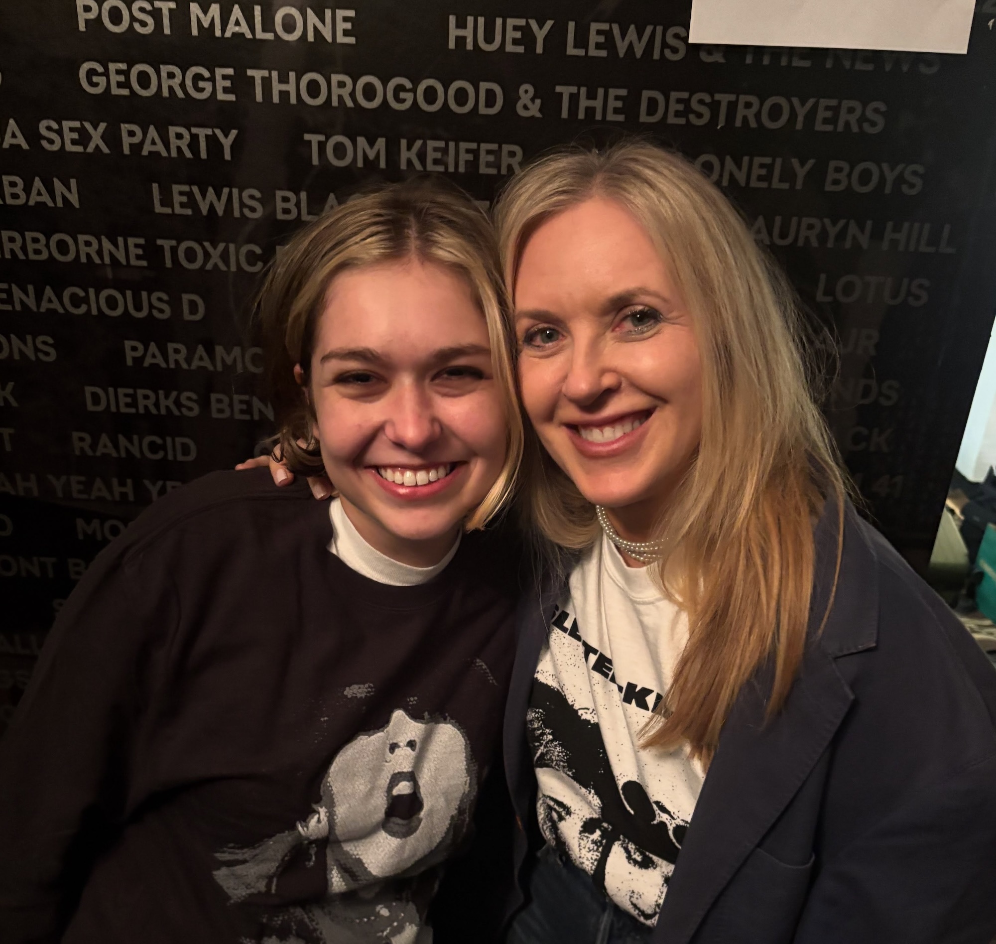Snail Mail Joins Liz Phair For "Go West" In Denver: Watch